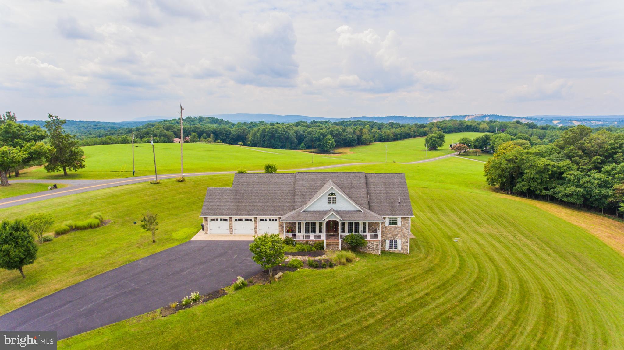 PIOUS RIDGE - Residential