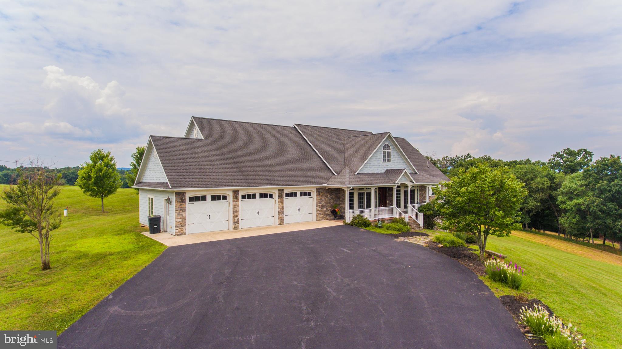 PIOUS RIDGE - Residential