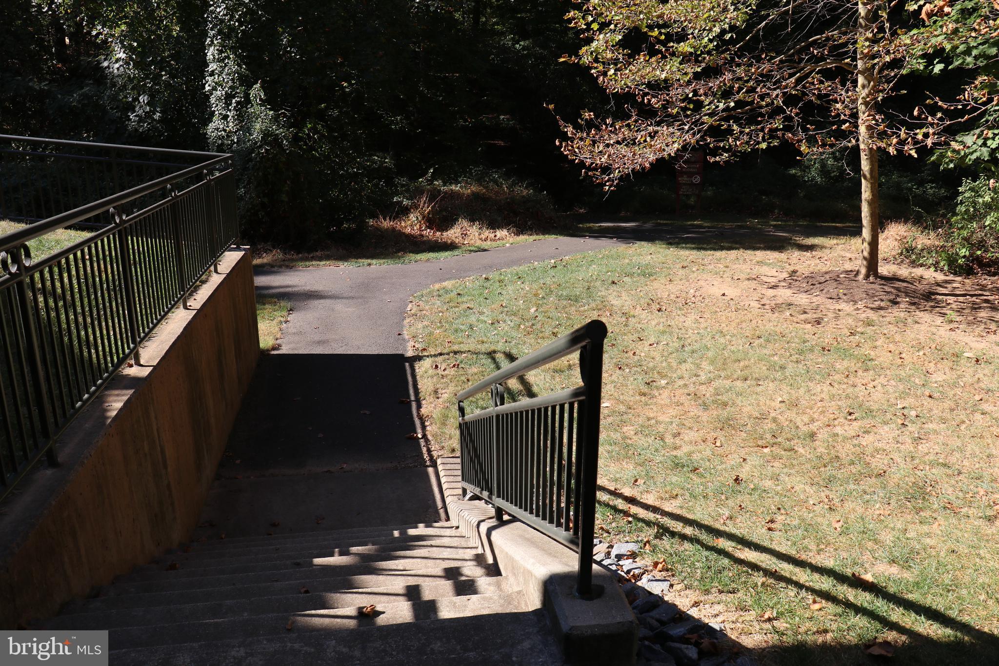 RANDOM HILLS - Residential Lease