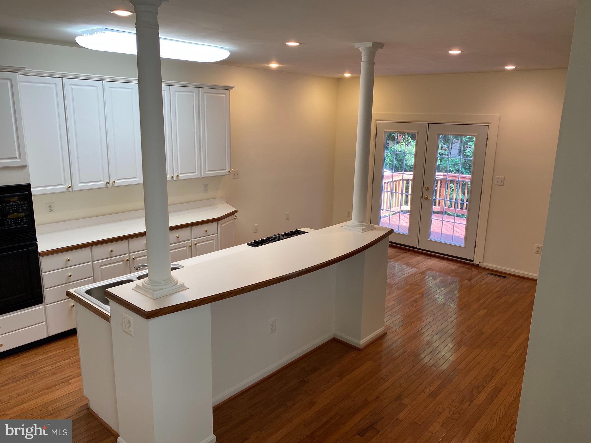 RANDOM HILLS - Residential Lease