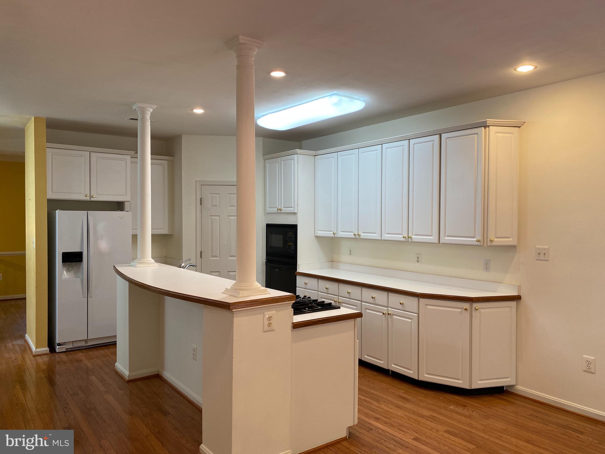 RANDOM HILLS - Residential Lease