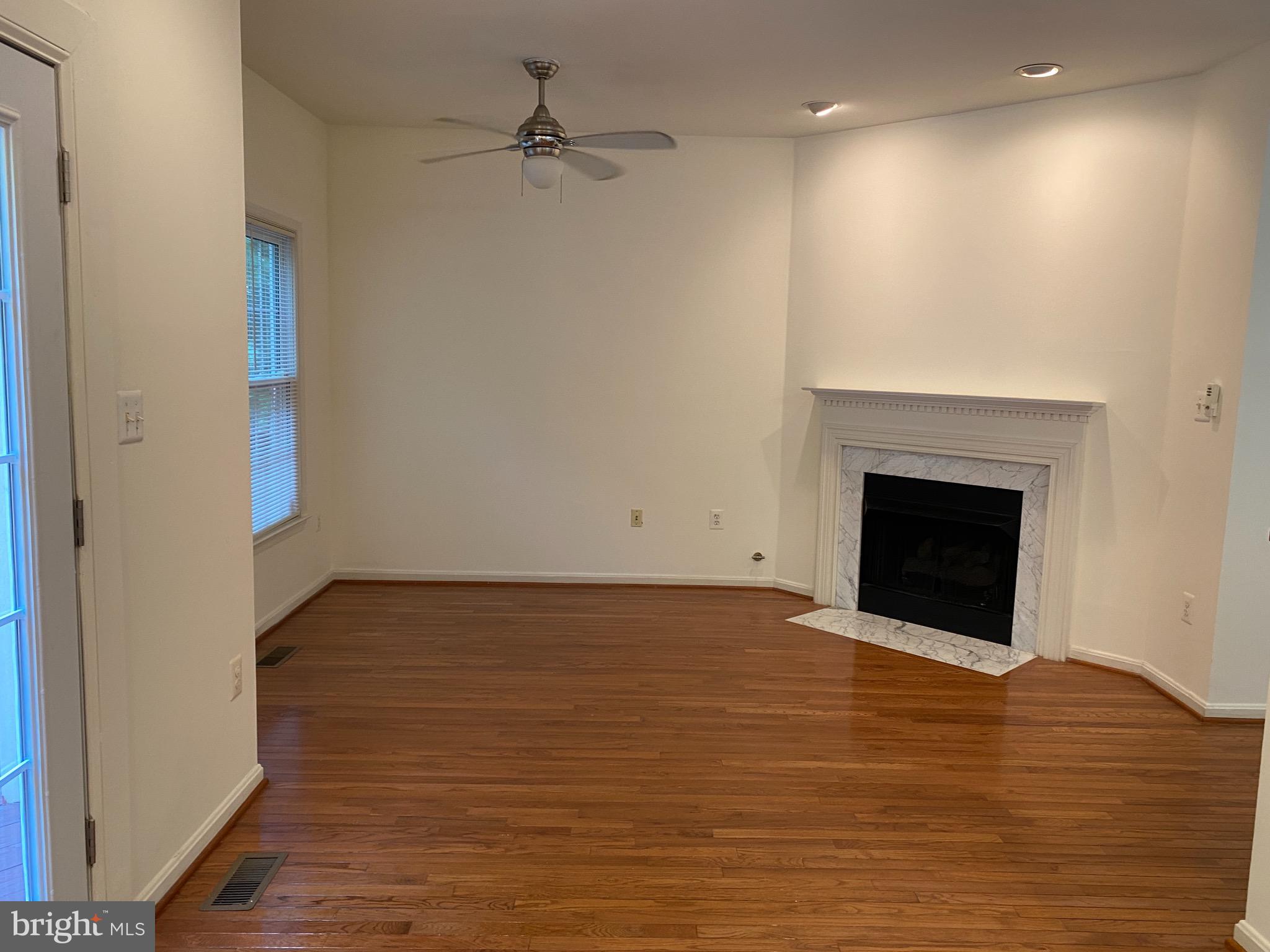 RANDOM HILLS - Residential Lease