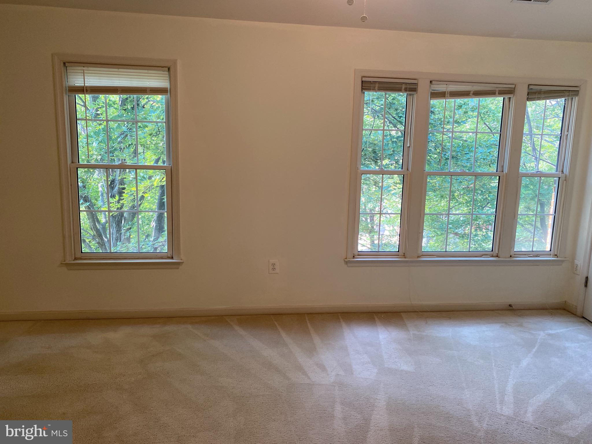 RANDOM HILLS - Residential Lease