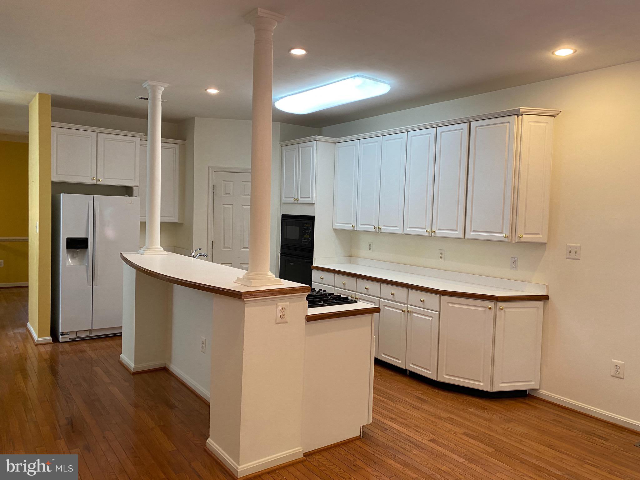 RANDOM HILLS - Residential Lease