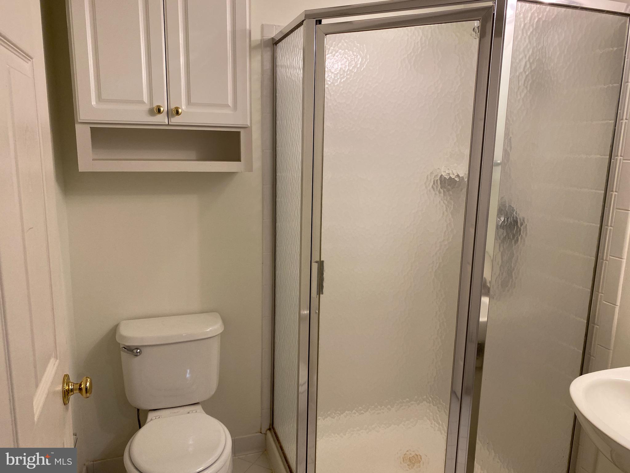 RANDOM HILLS - Residential Lease