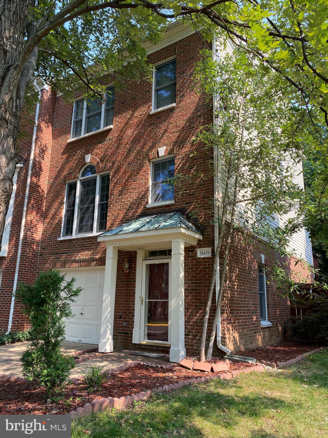 RANDOM HILLS - Residential Lease