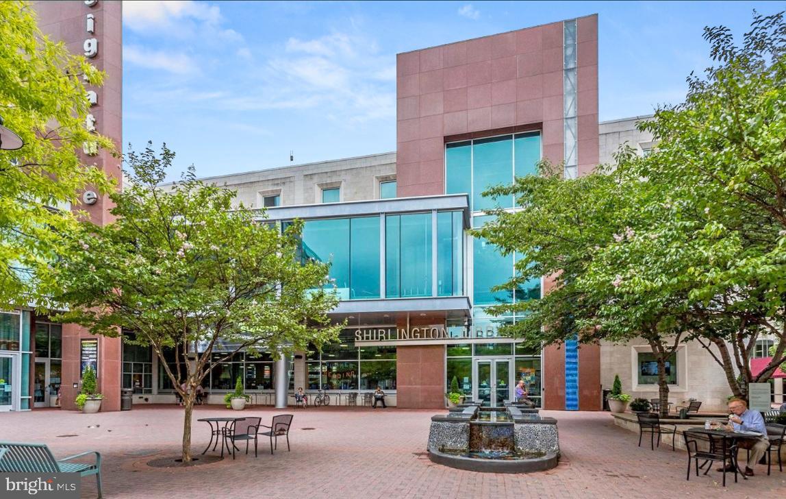 THE CARLTON - Residential