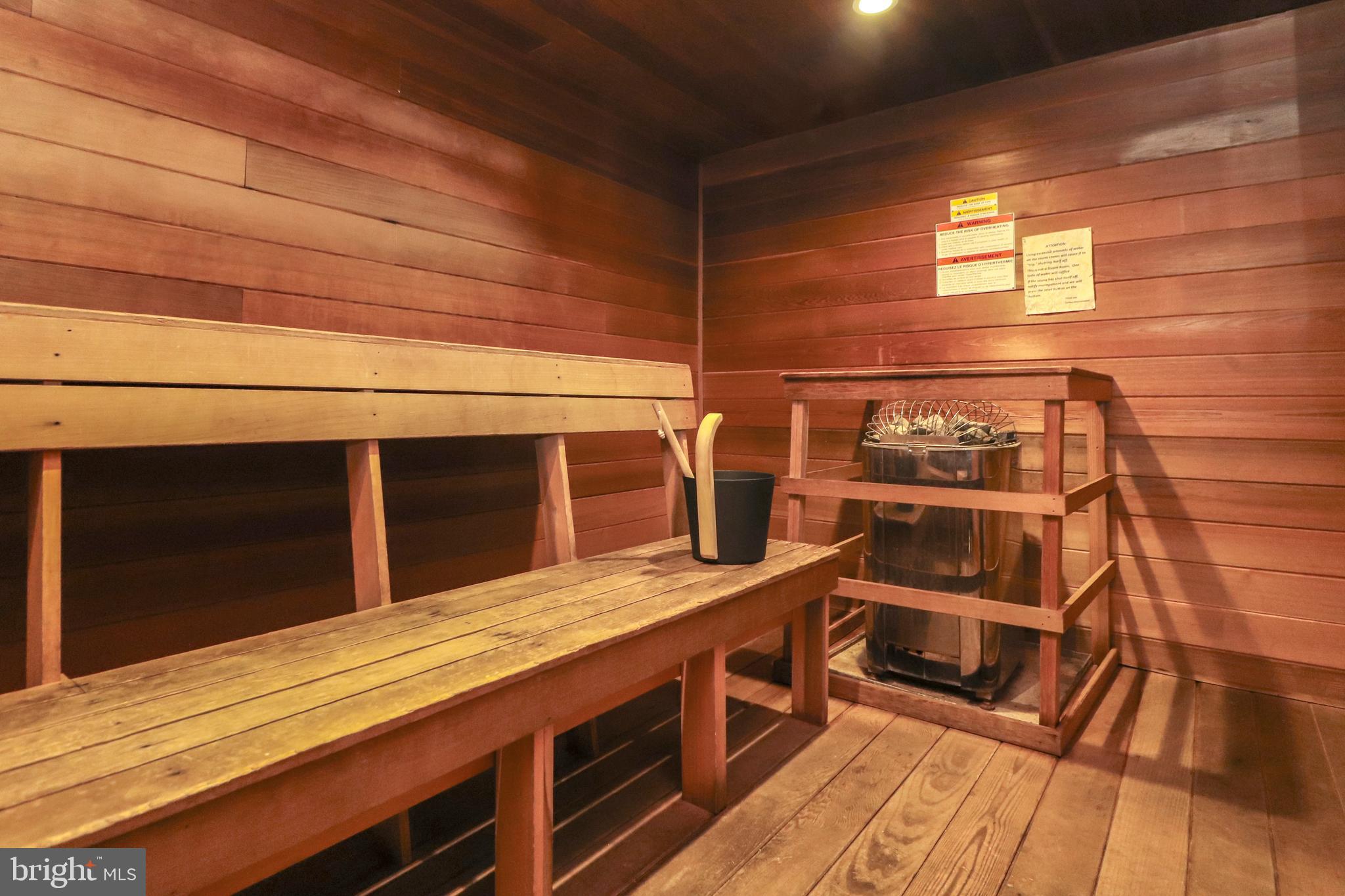 THE CARLTON - Residential