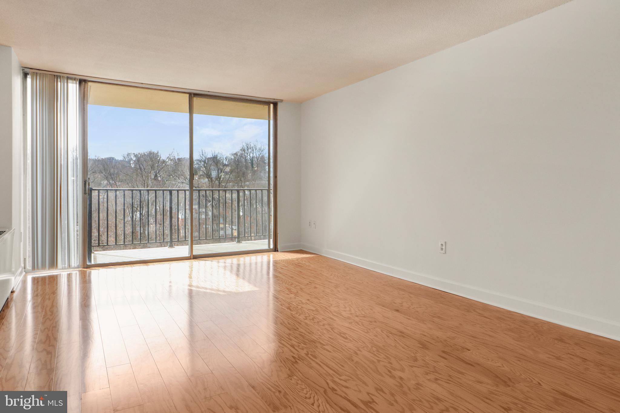 THE CARLTON - Residential