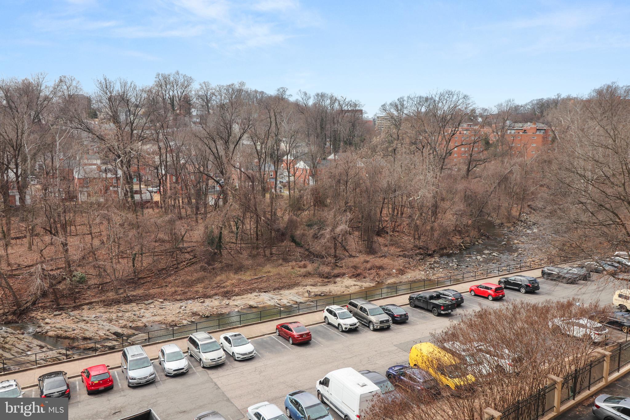 THE CARLTON - Residential