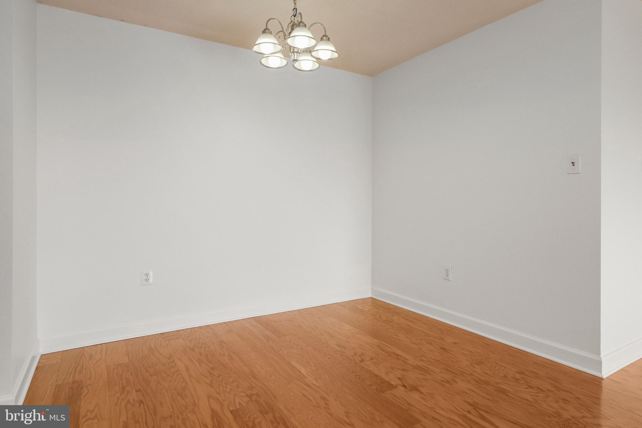 THE CARLTON - Residential