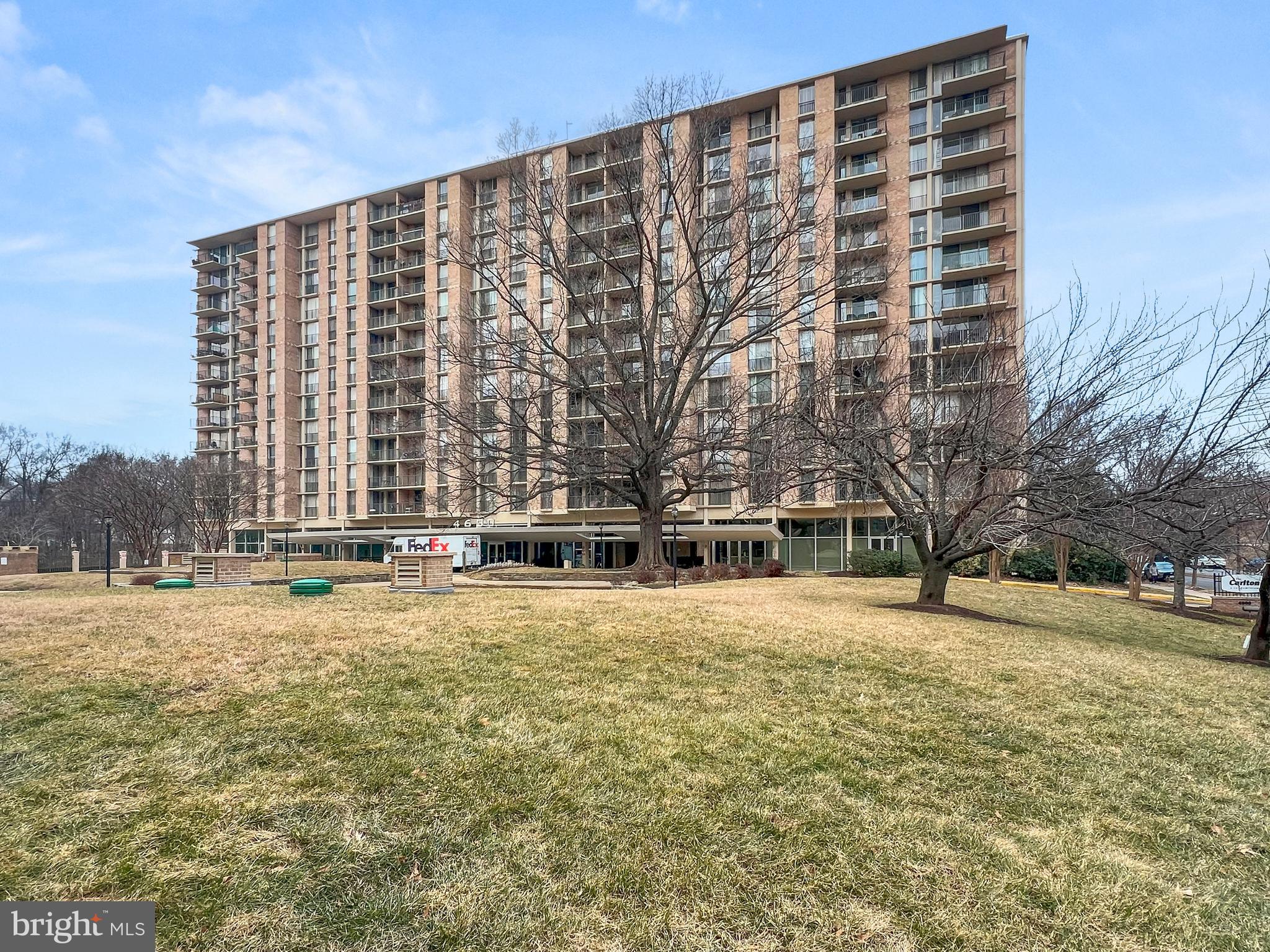 THE CARLTON - Residential