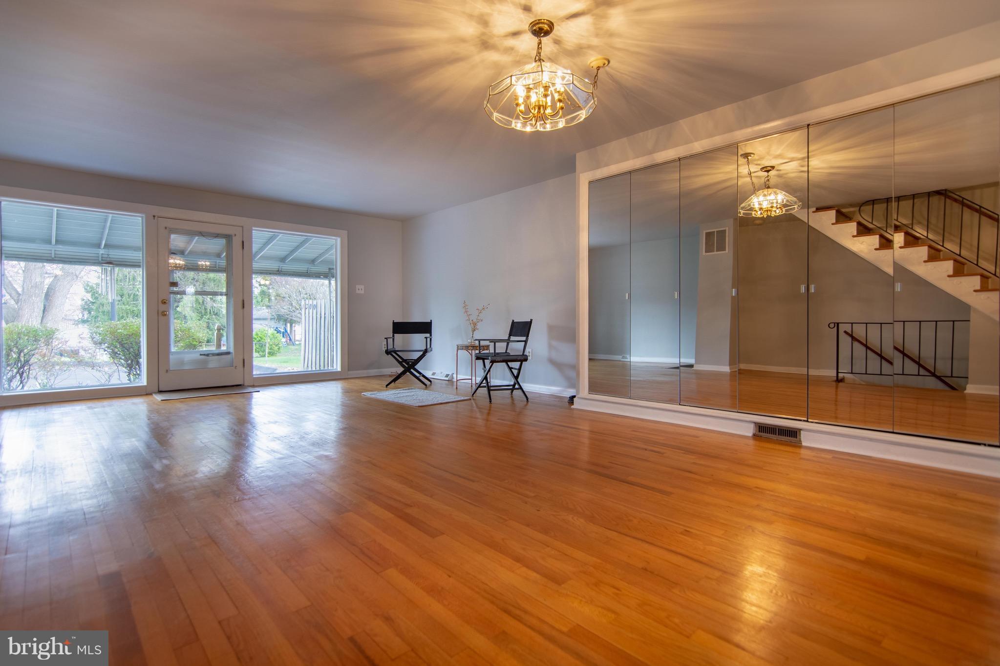 ADMIRAL HEIGHTS - Residential