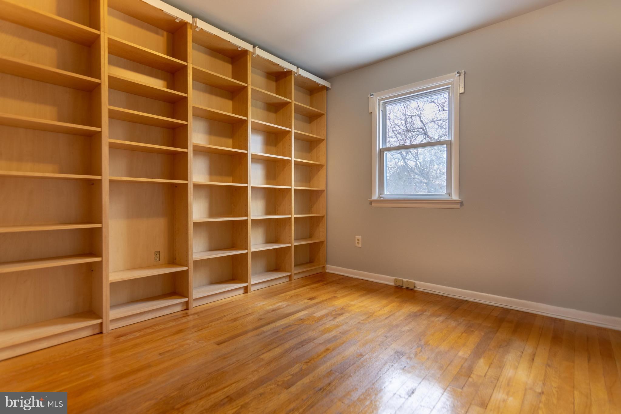 ADMIRAL HEIGHTS - Residential