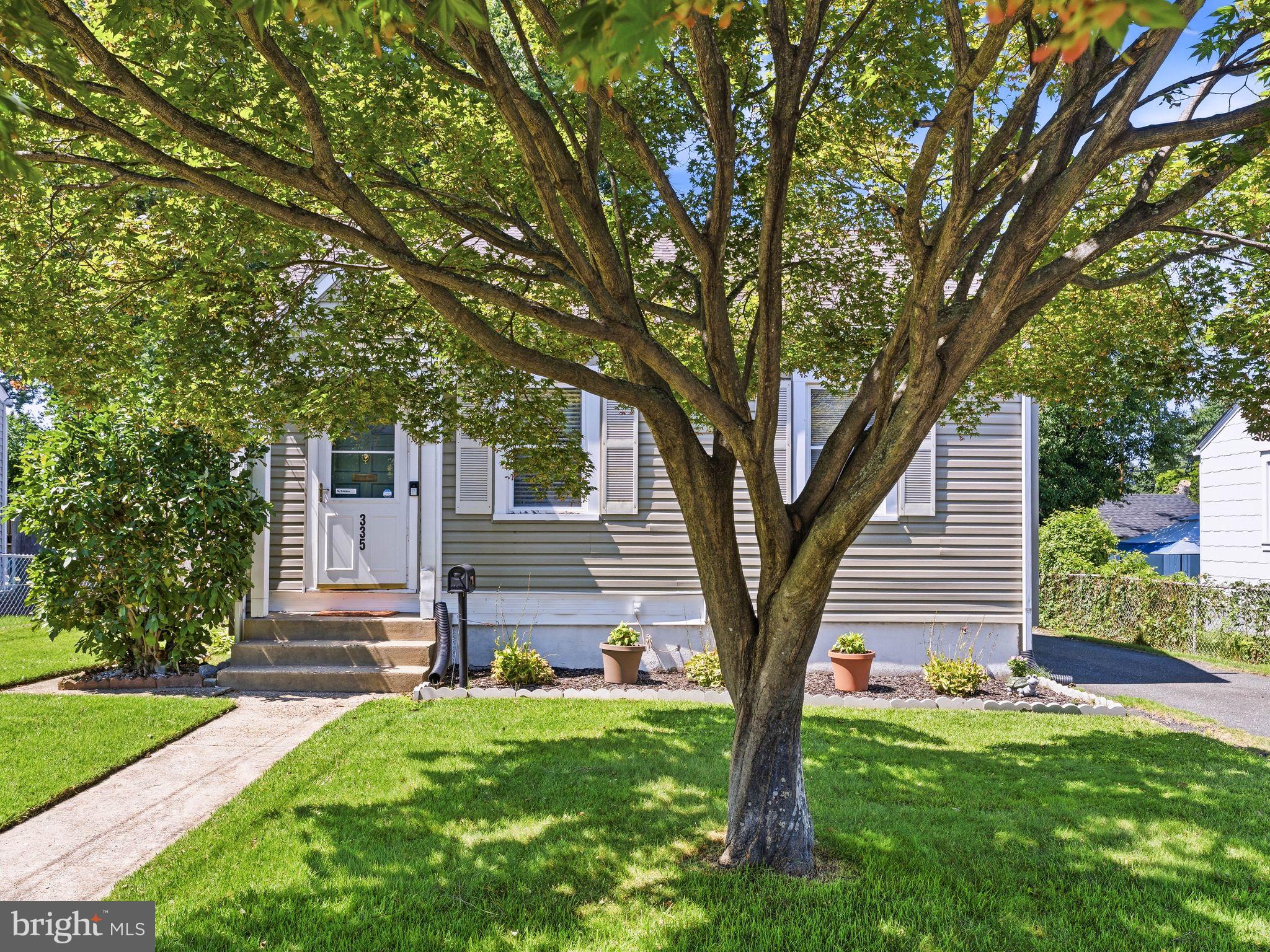 335 E BROWNING ROAD