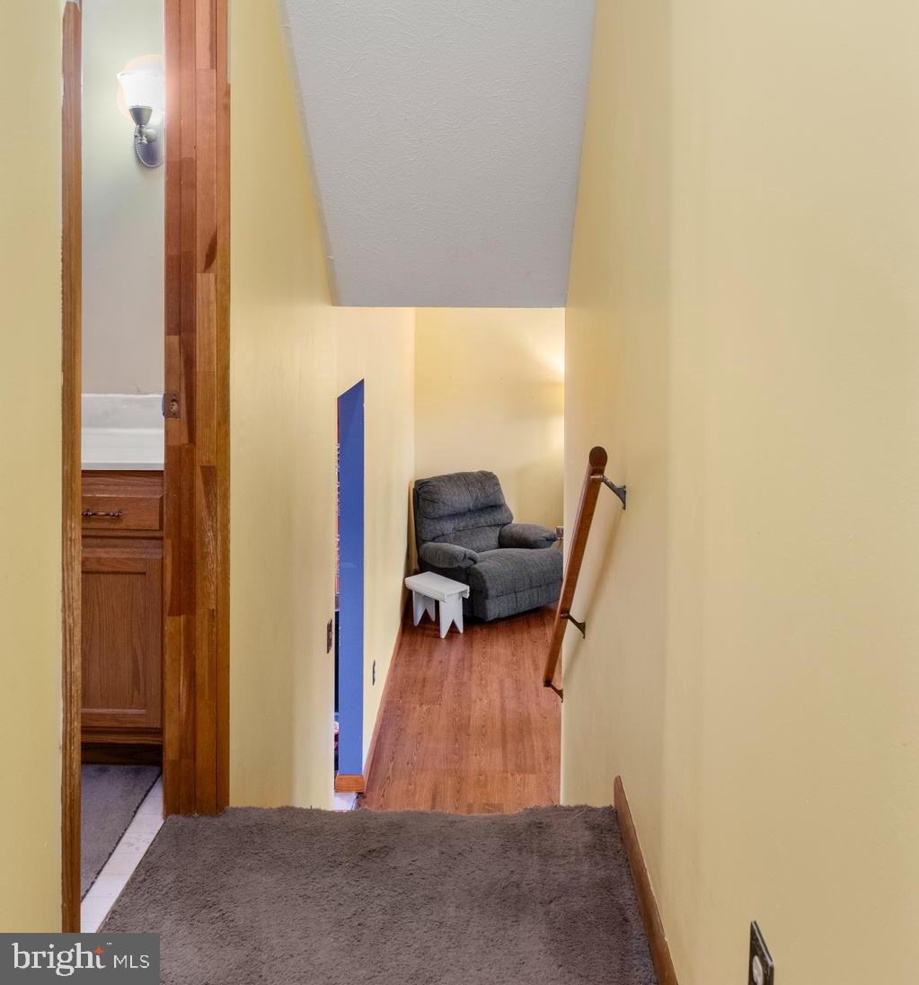 SUNRISE SUMMIT - Residential