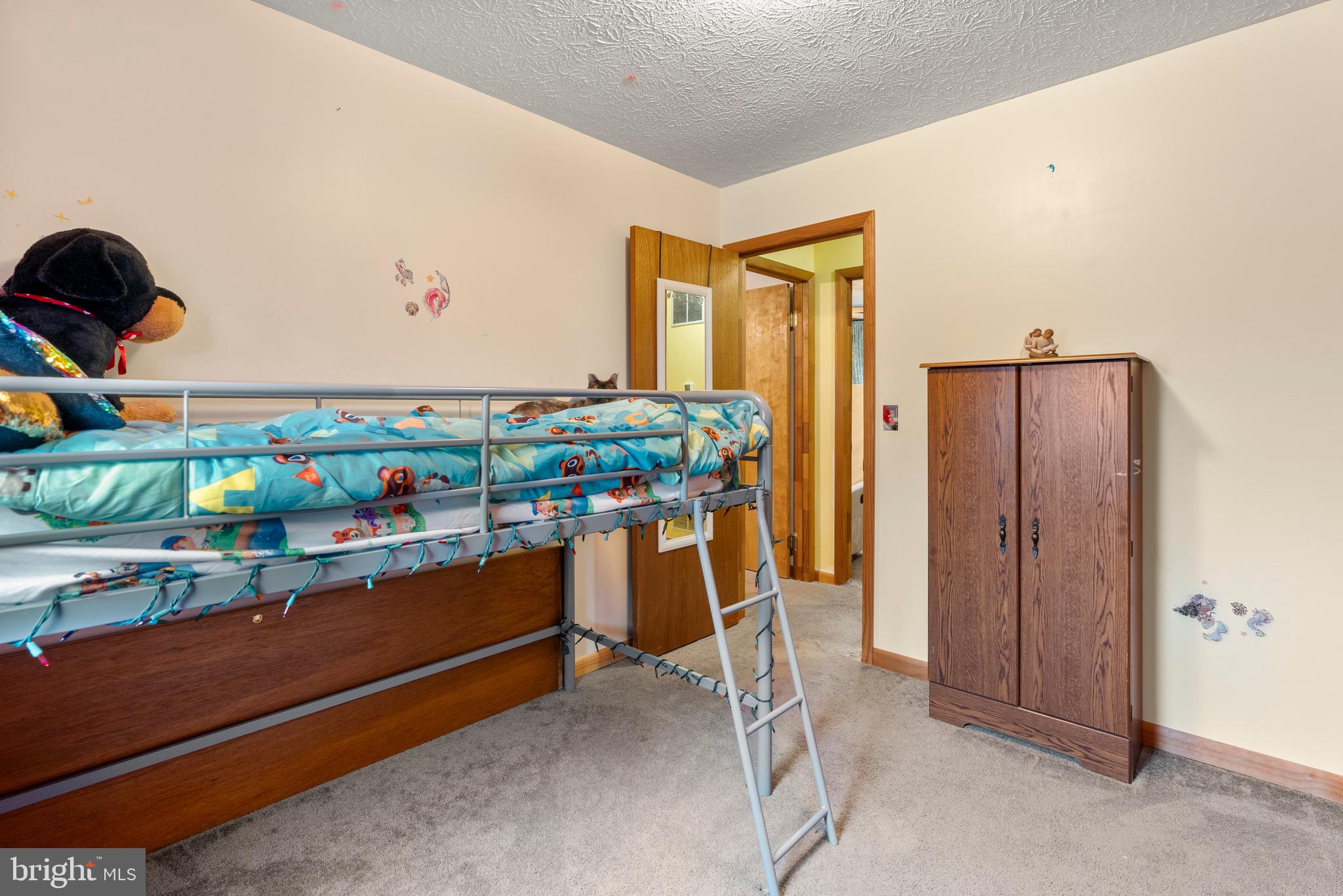 SUNRISE SUMMIT - Residential