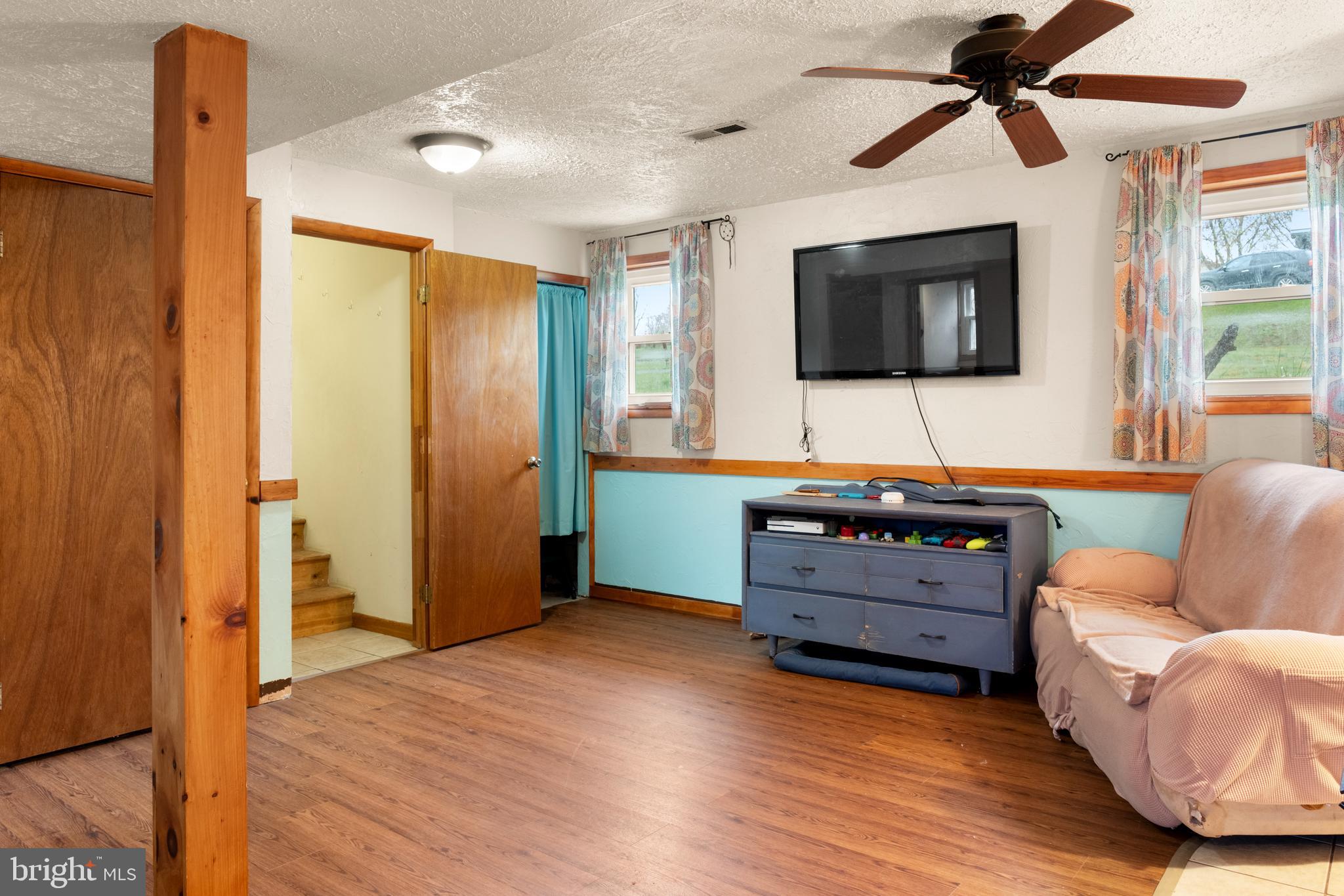 SUNRISE SUMMIT - Residential