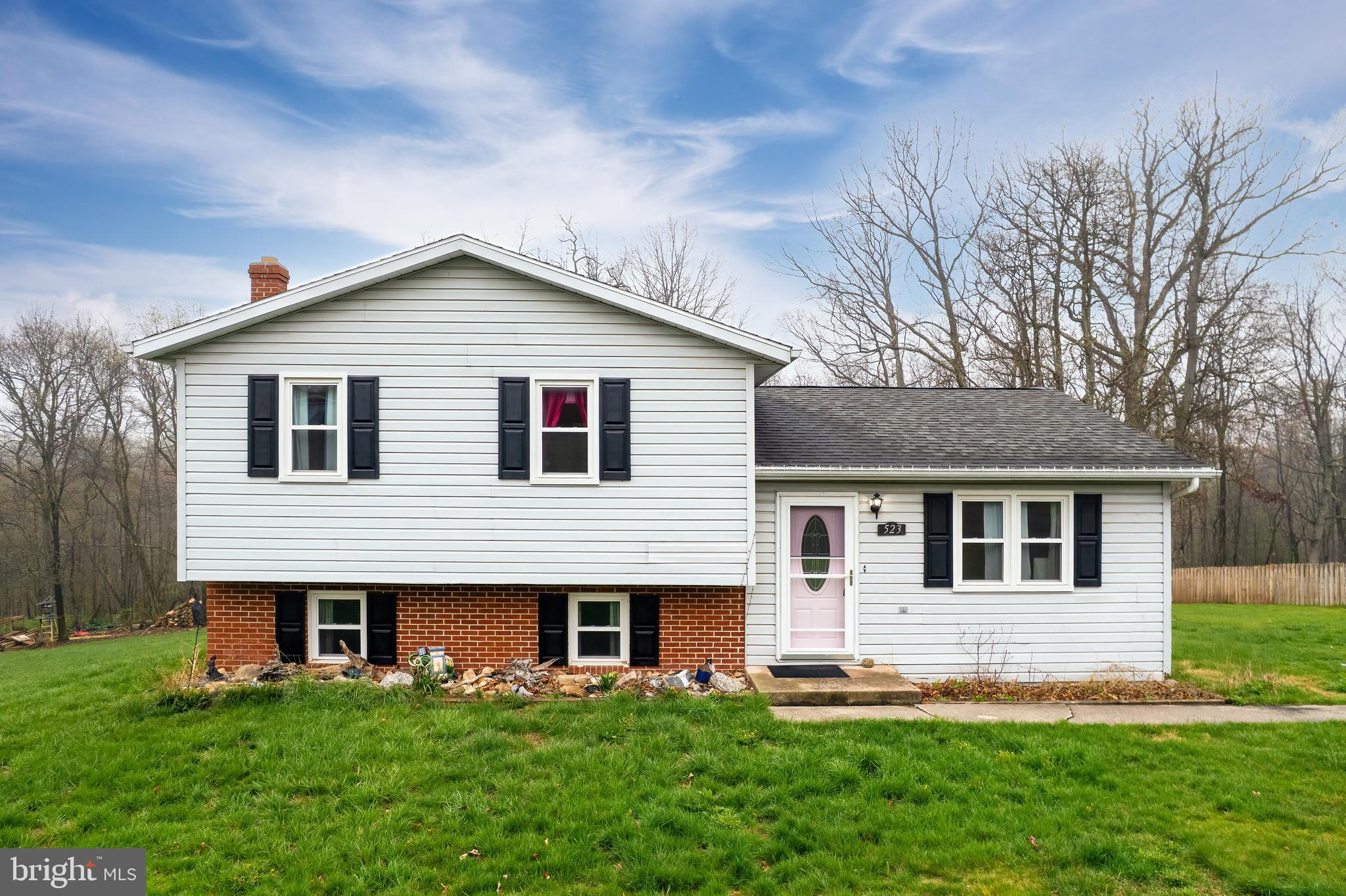 SUNRISE SUMMIT - Residential