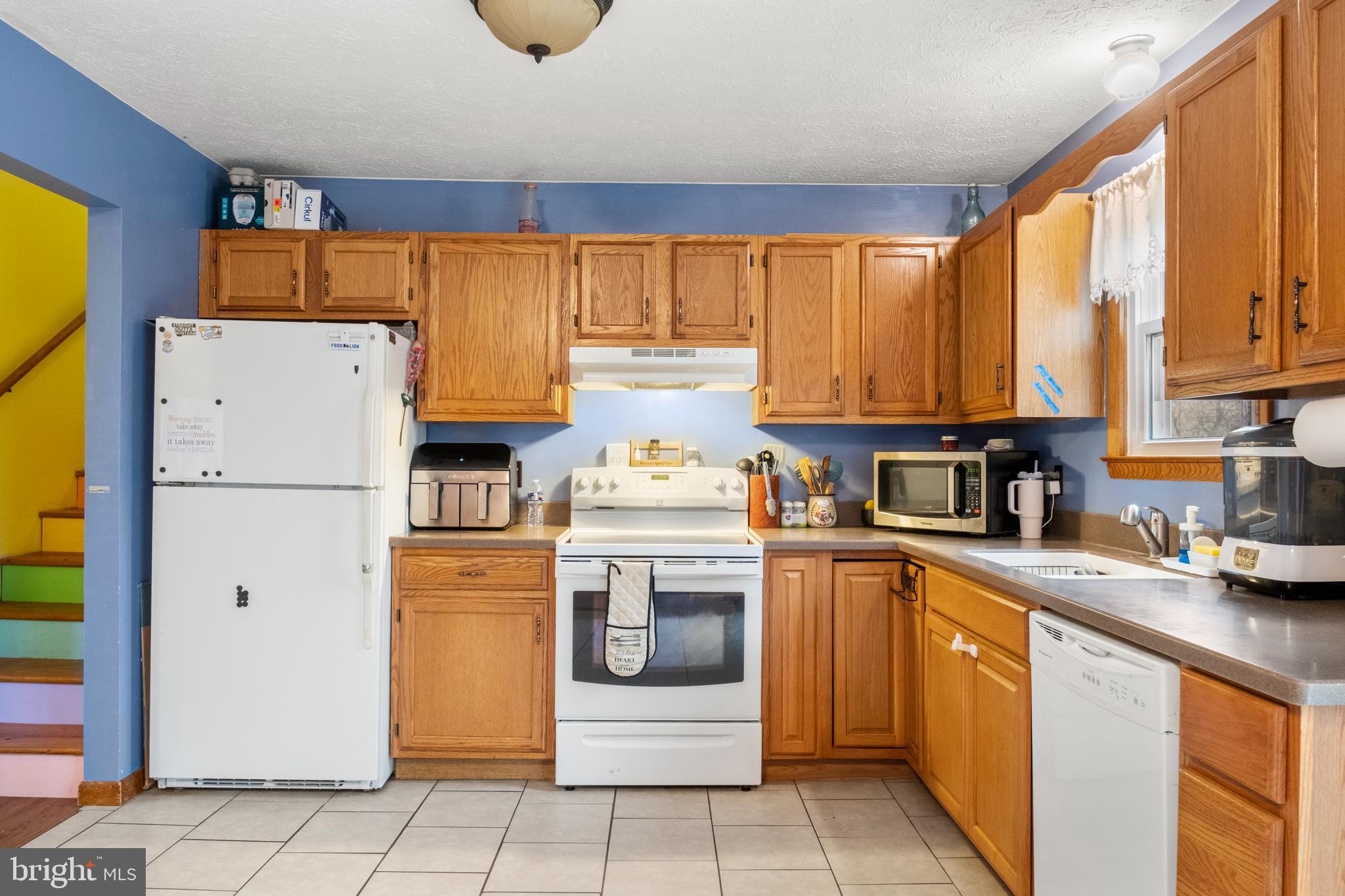 SUNRISE SUMMIT - Residential