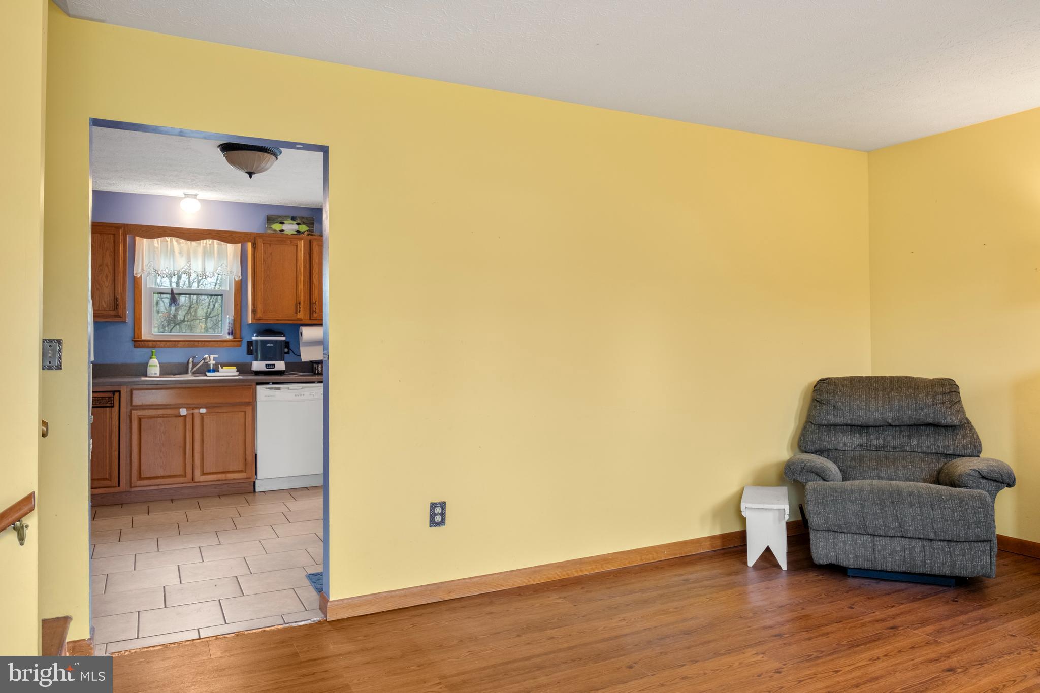 SUNRISE SUMMIT - Residential