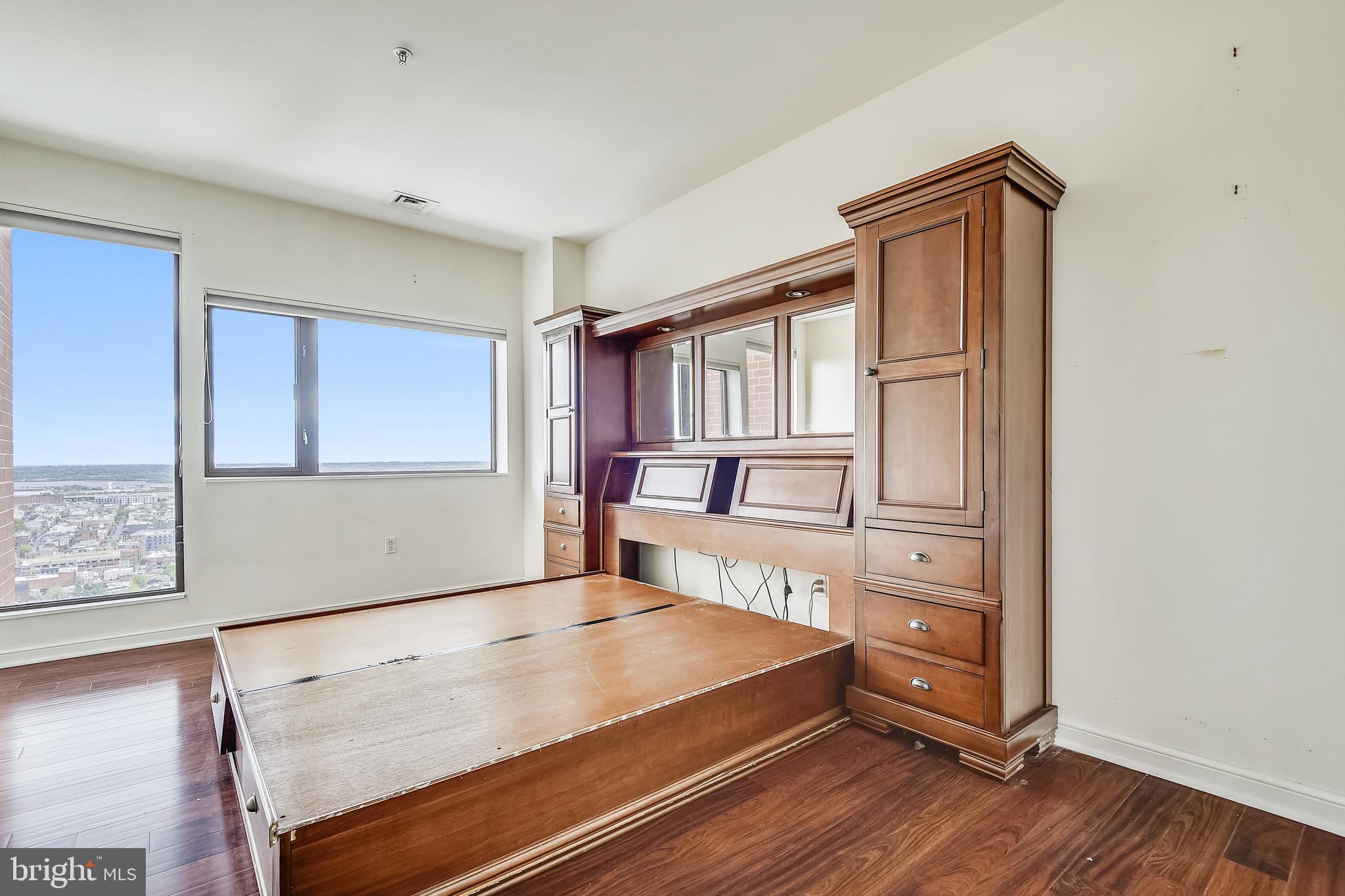 INNER HARBOR - Residential Lease