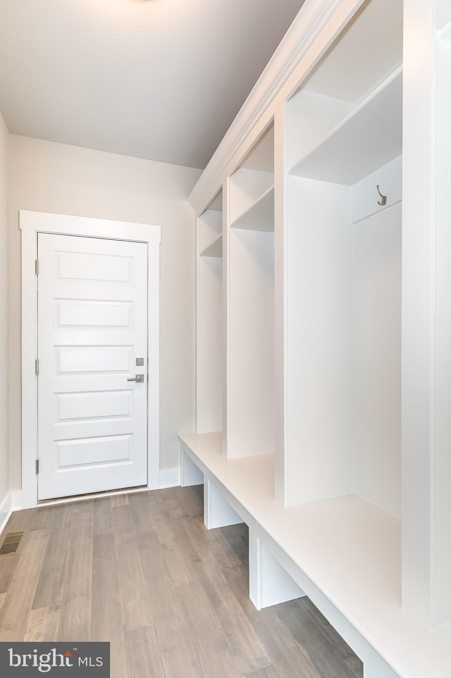 JARRETTSVILLE - Residential