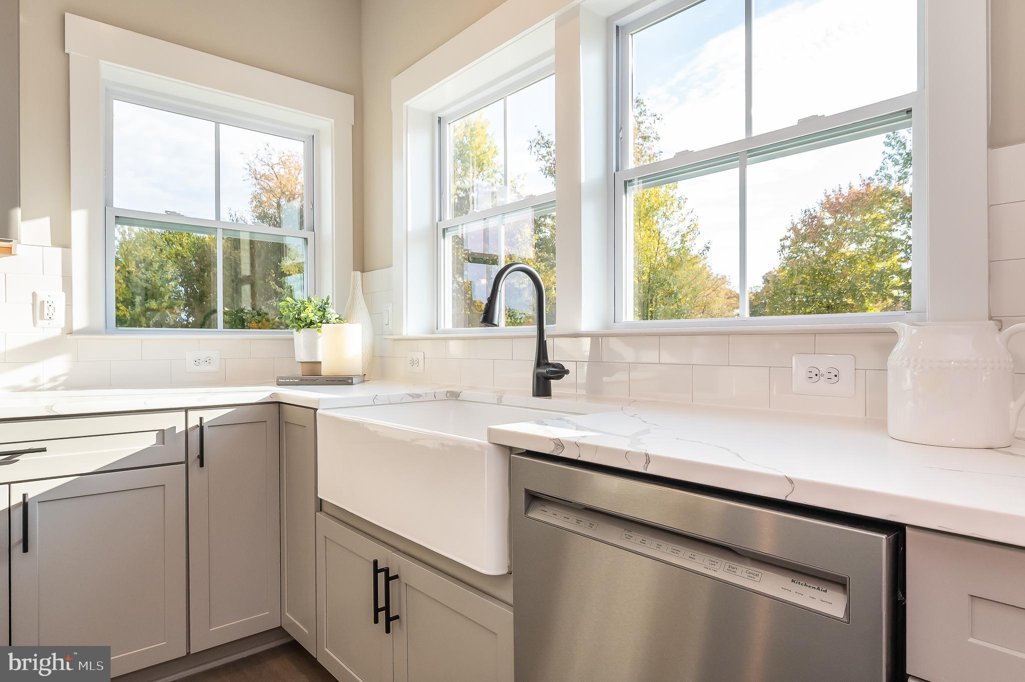 JARRETTSVILLE - Residential