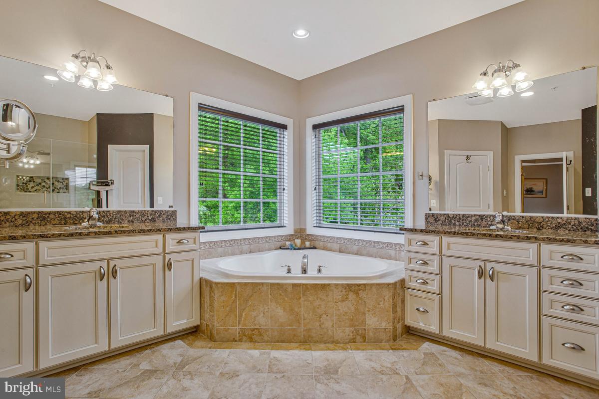 BALMORAL - Residential
