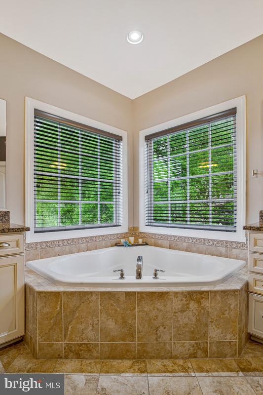 BALMORAL - Residential