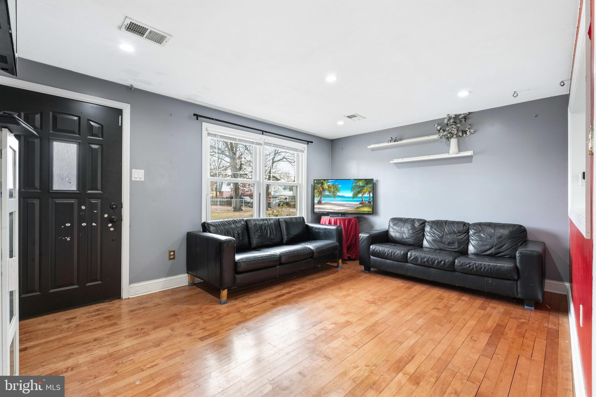 COLUMBIA PARK - Residential