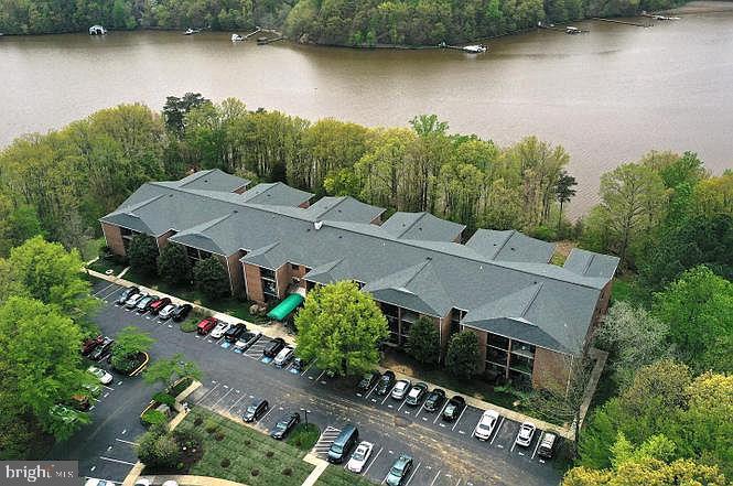 CLIPPER CAY - Residential Lease