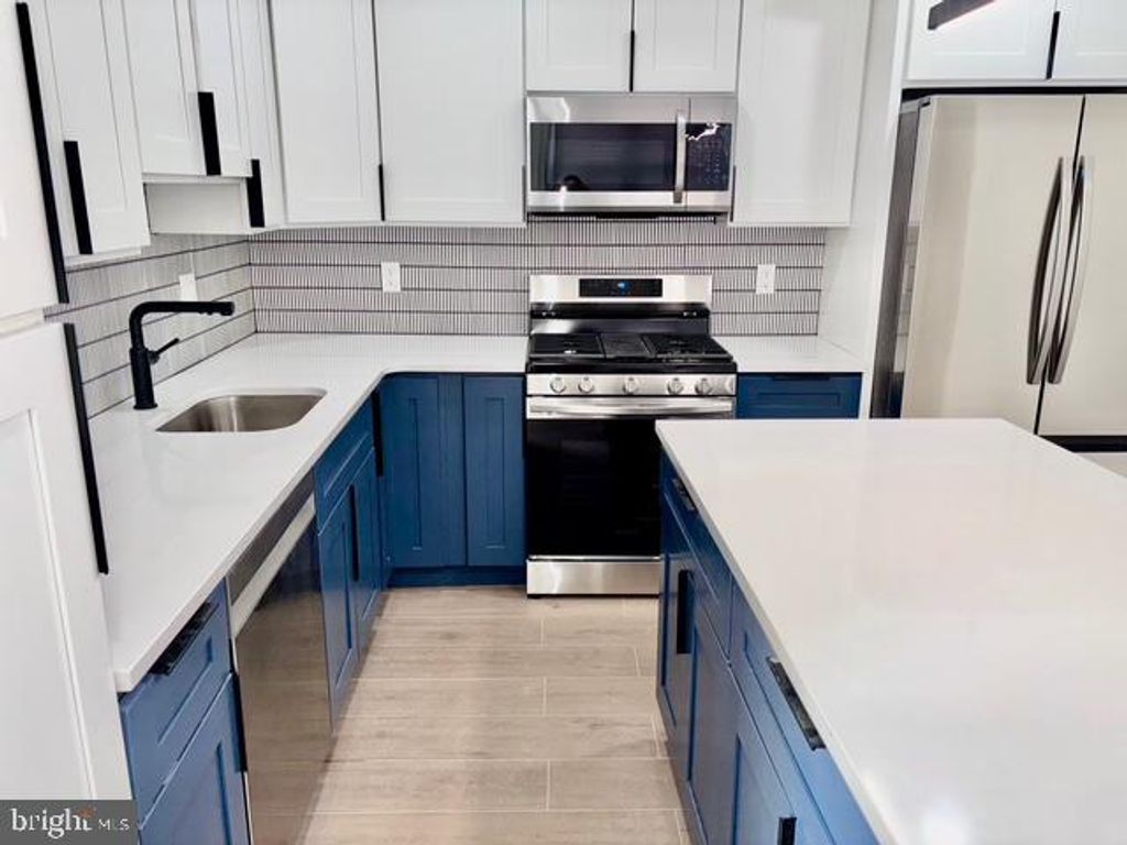 Photo of 1817 S 5th Street, PHILADELPHIA, PA 19148 (MLS # PAPH2573788)