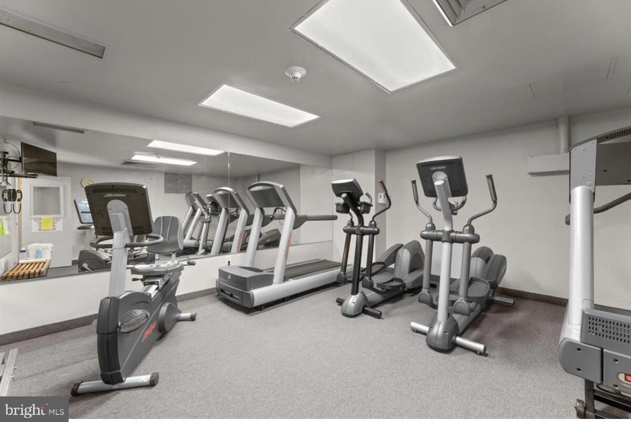 WESTLAKE TERRACE - Residential