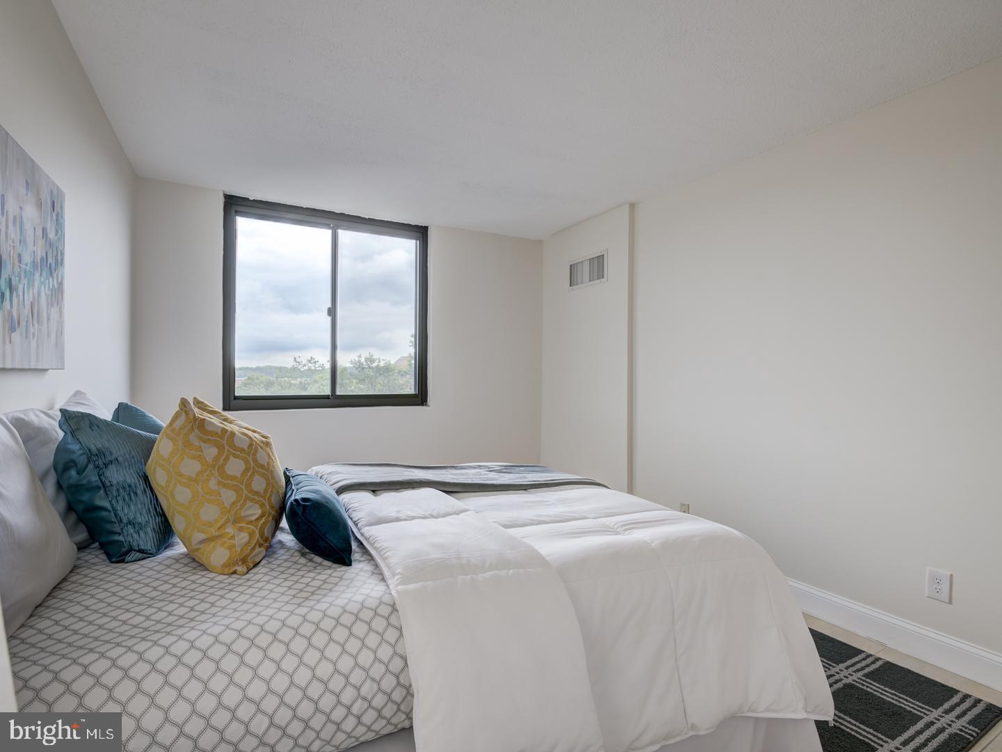 WESTLAKE TERRACE - Residential