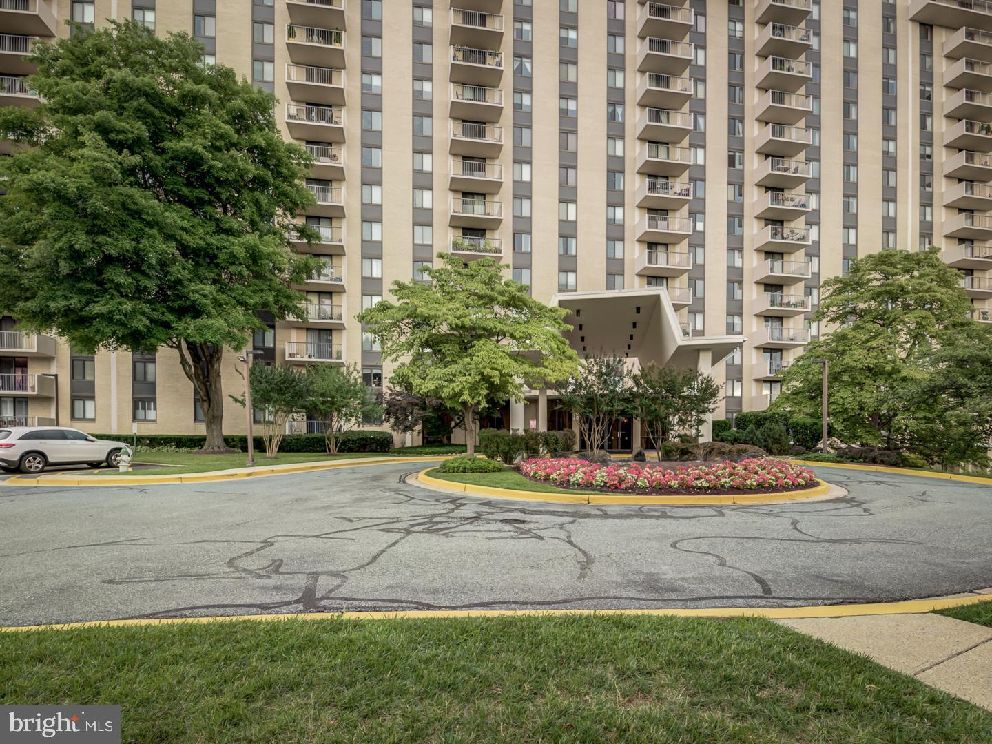 WESTLAKE TERRACE - Residential