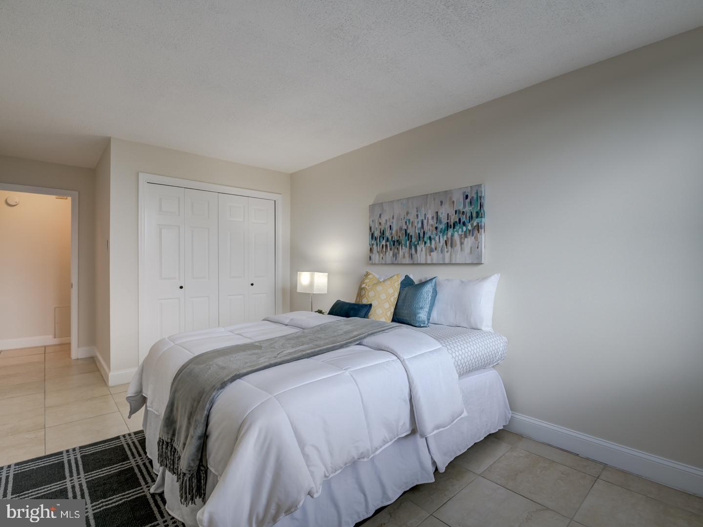 WESTLAKE TERRACE - Residential