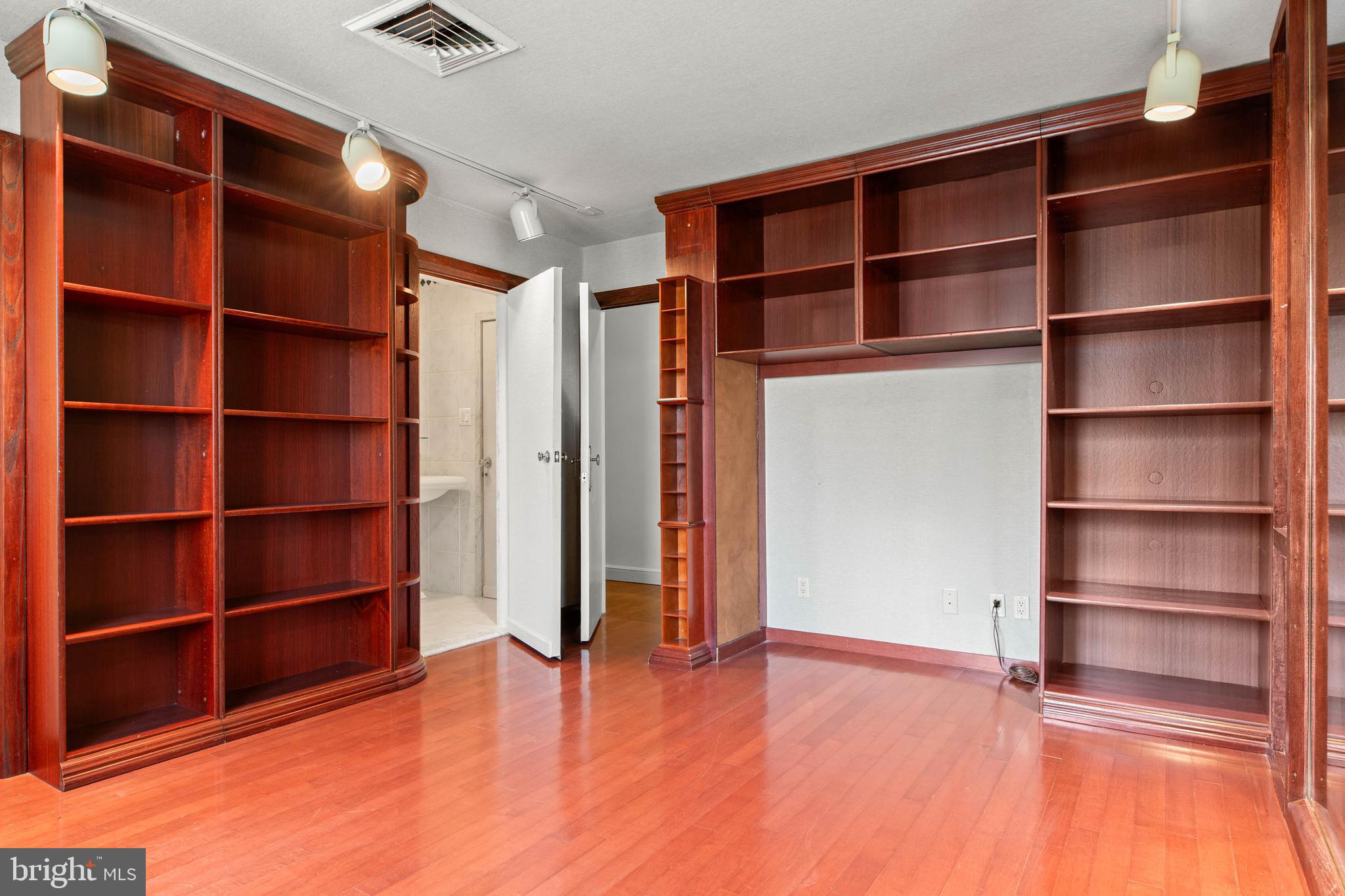 PENN VALLEY - Residential