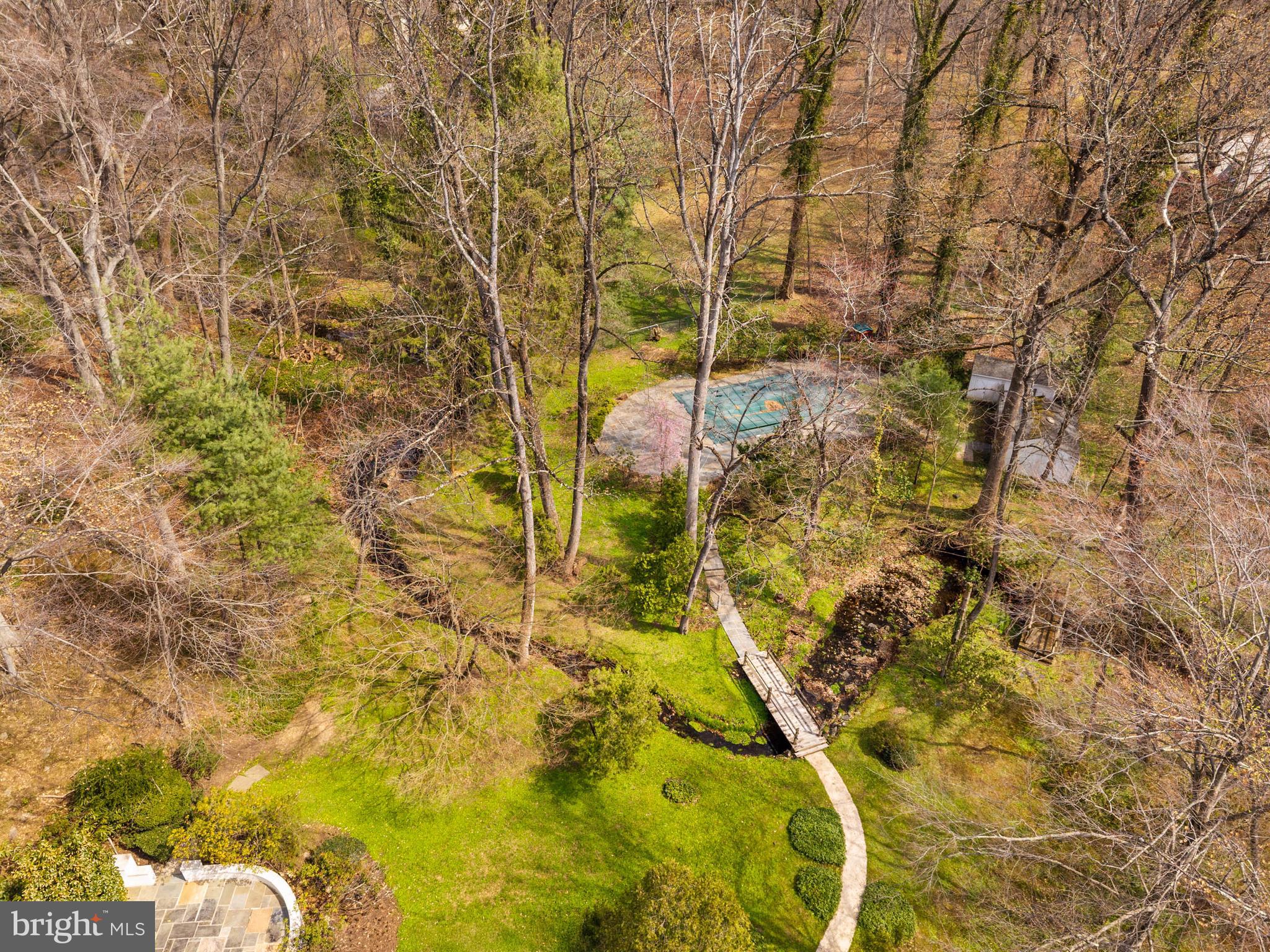 844 BRYN MAWR AVENUE