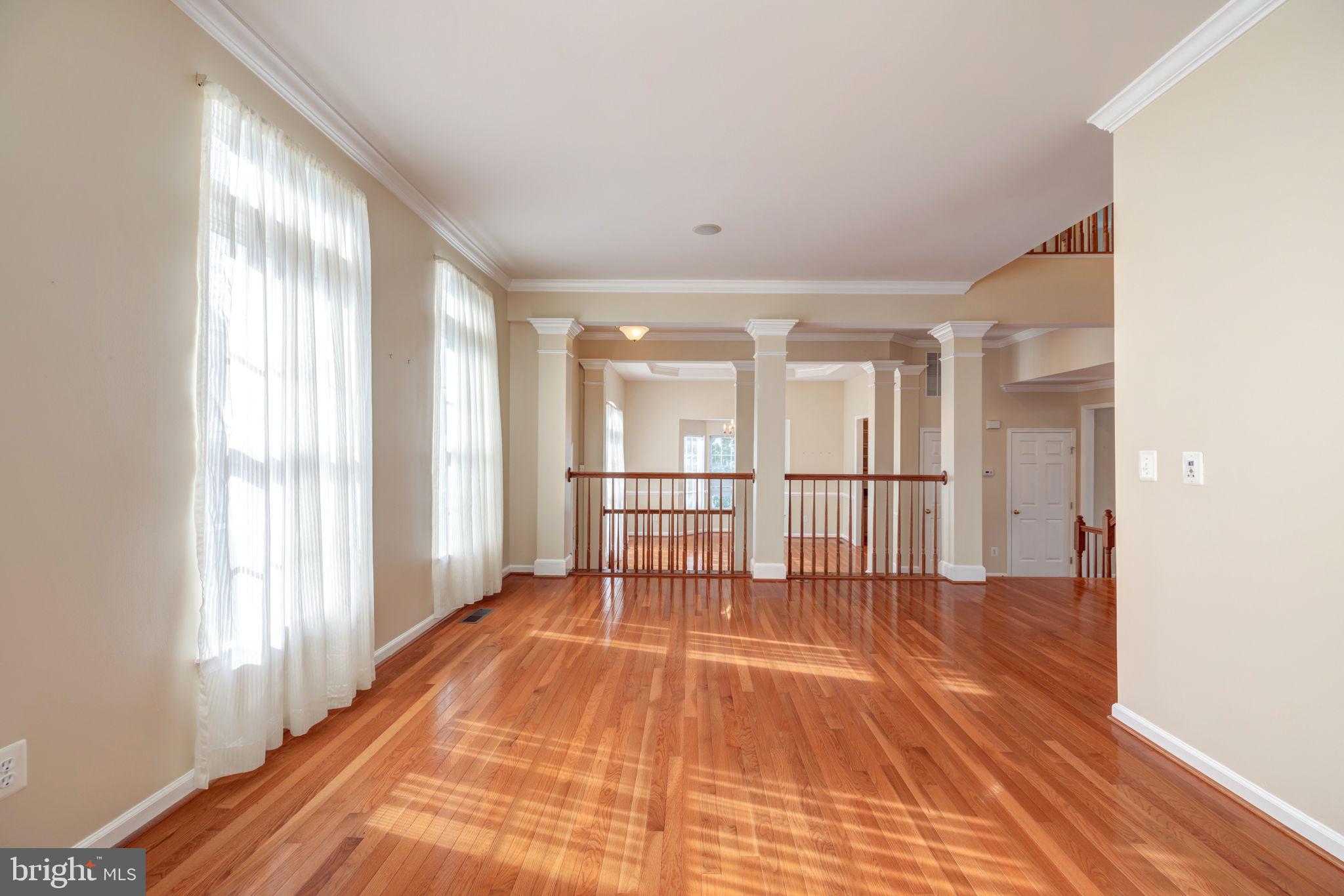 WINDSOR KNOLL - Residential Lease