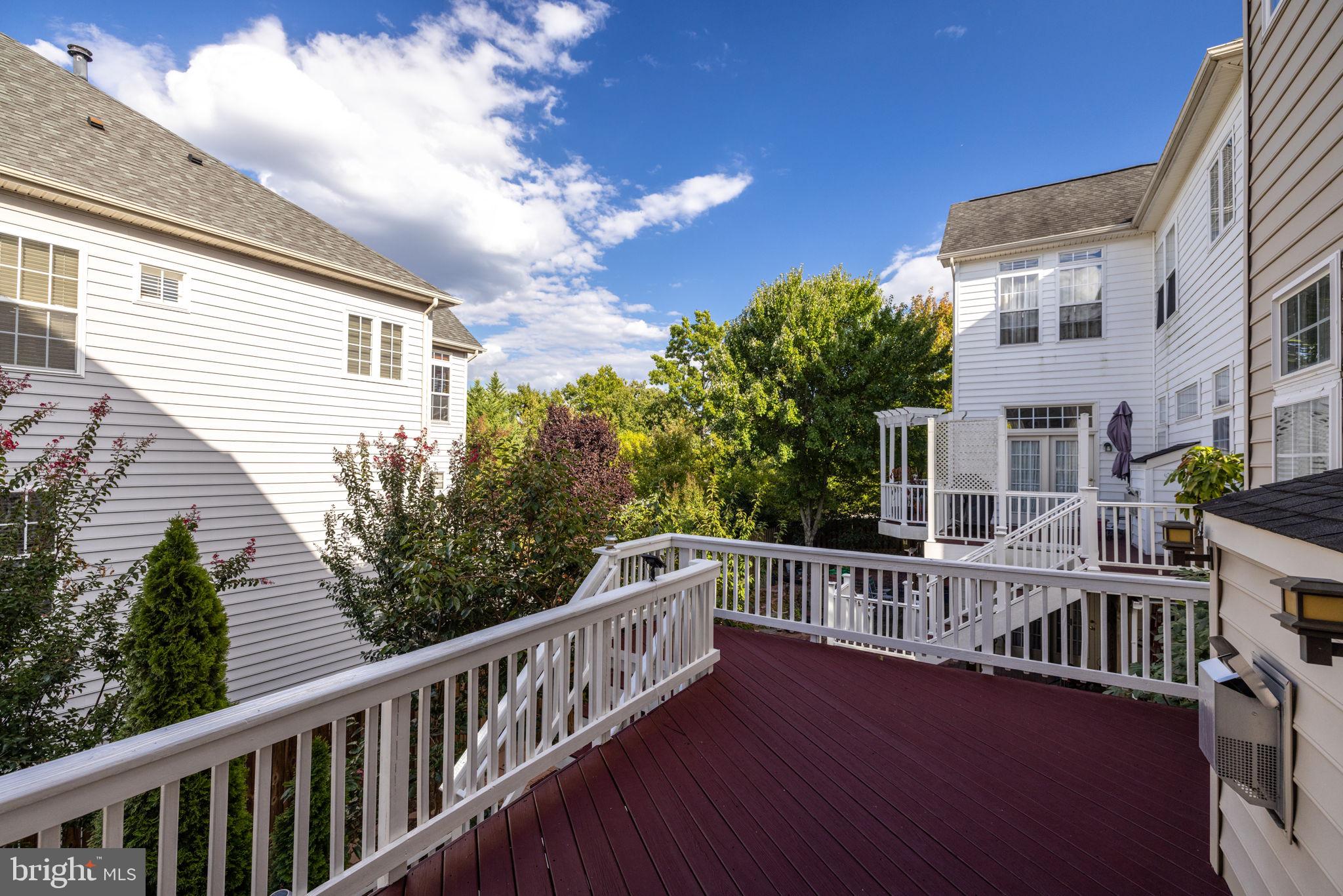 WINDSOR KNOLL - Residential Lease