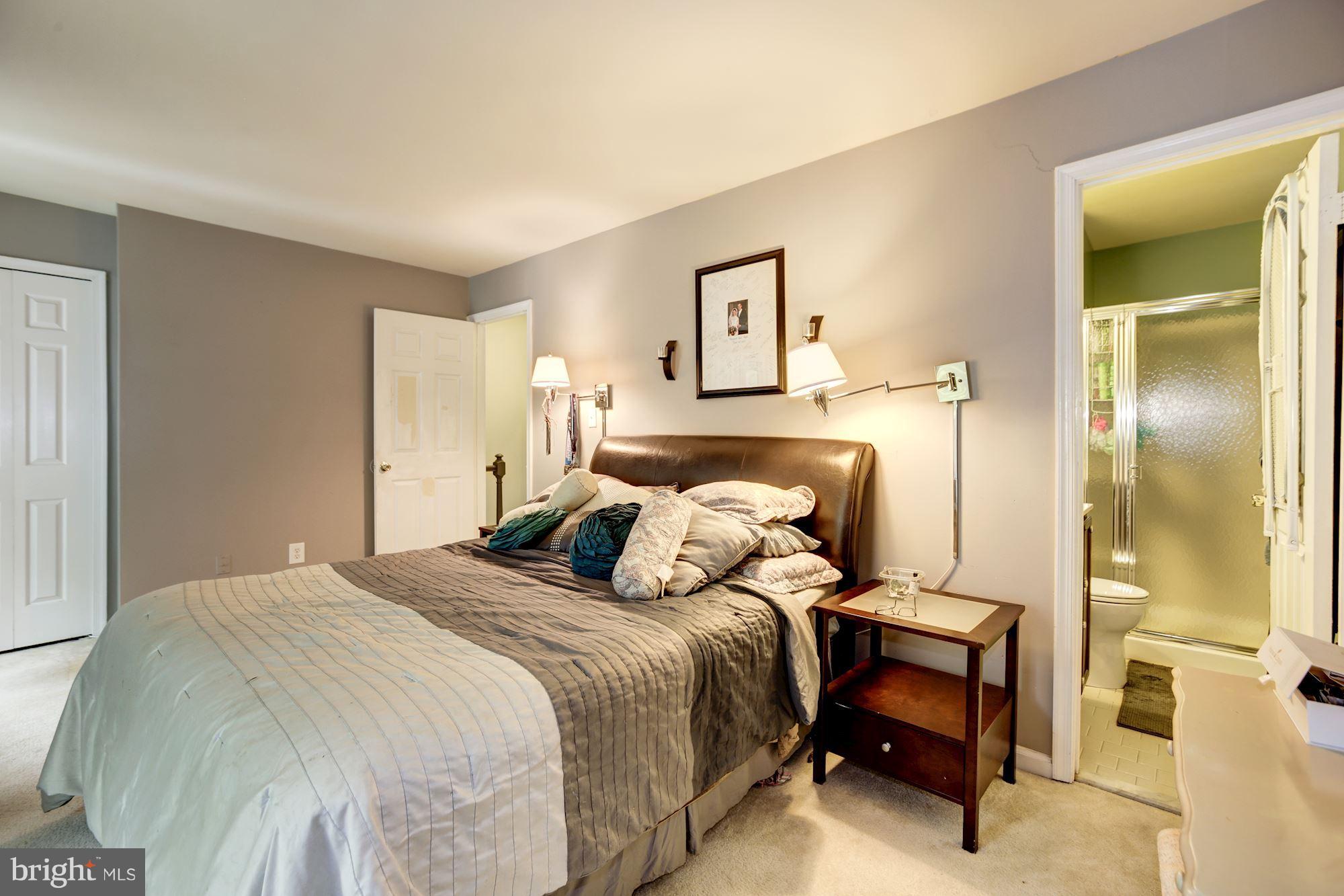 SHANNON STATION - Residential