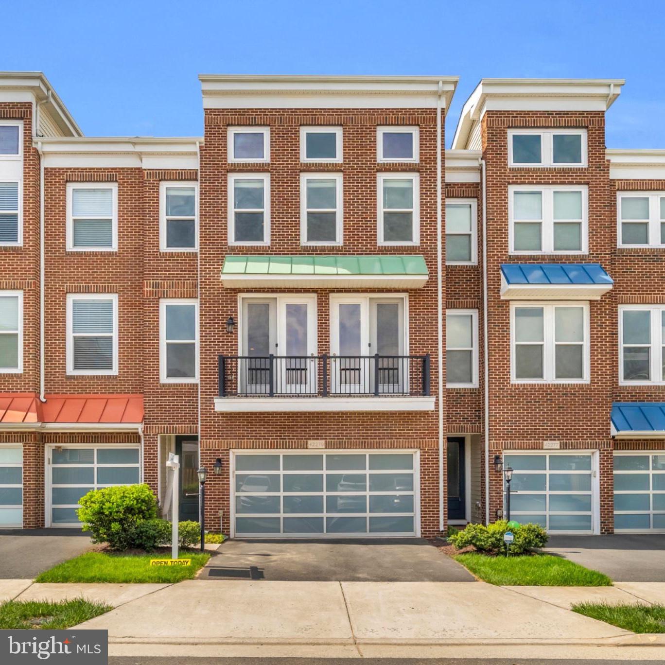 42279 FOX TRACKS TERRACE
