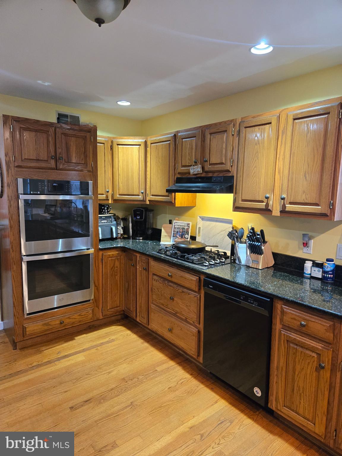 1505 FORECASTLE