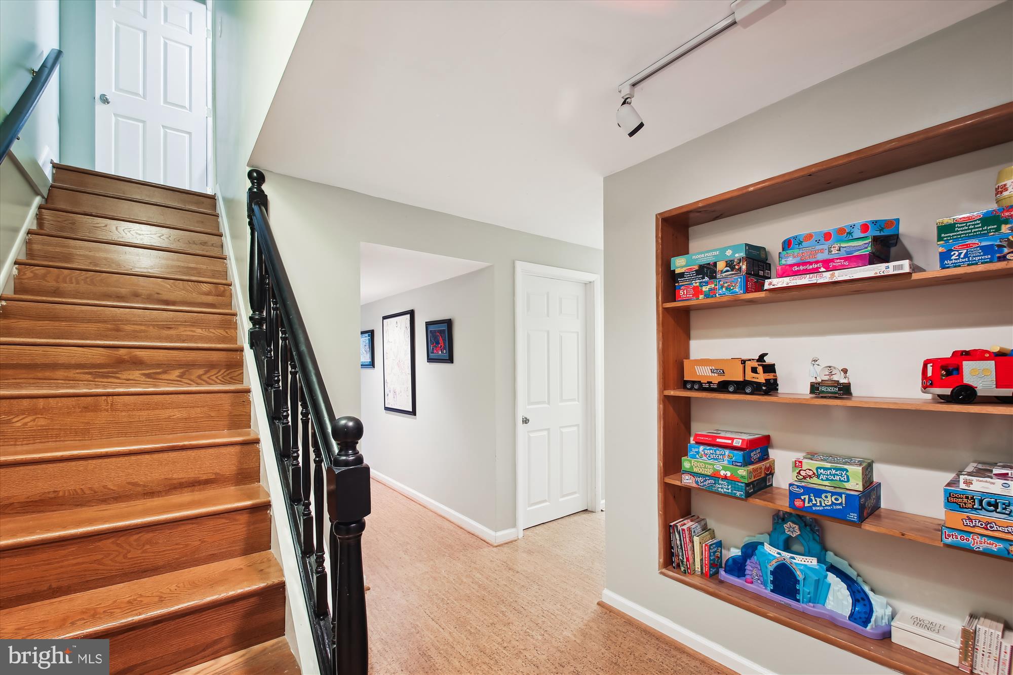 WALNUT RIDGE - Residential