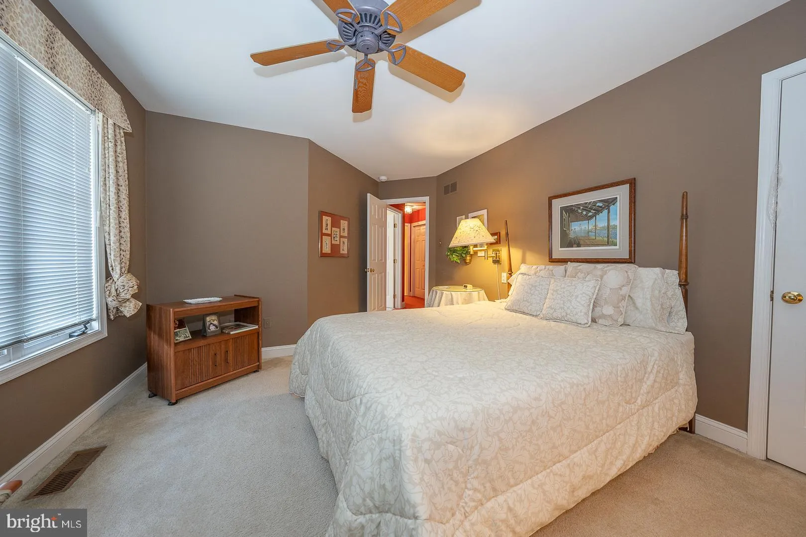 Berwyn, Pennsylvania 19312, United States, 3 Bedrooms Bedrooms, ,3 BathroomsBathrooms,Residential,Contingent,114788