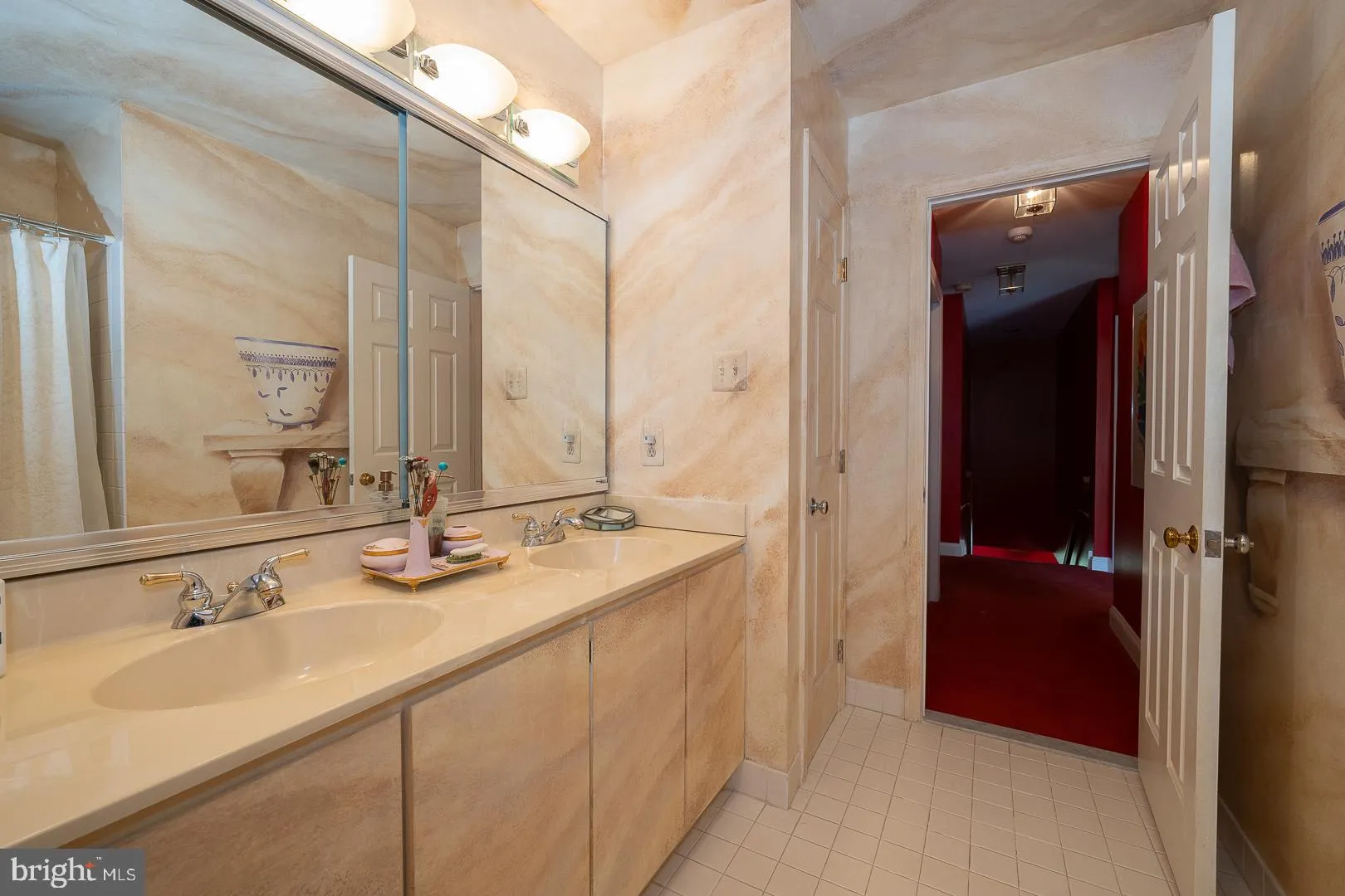 Berwyn, Pennsylvania 19312, United States, 3 Bedrooms Bedrooms, ,3 BathroomsBathrooms,Residential,Contingent,114788