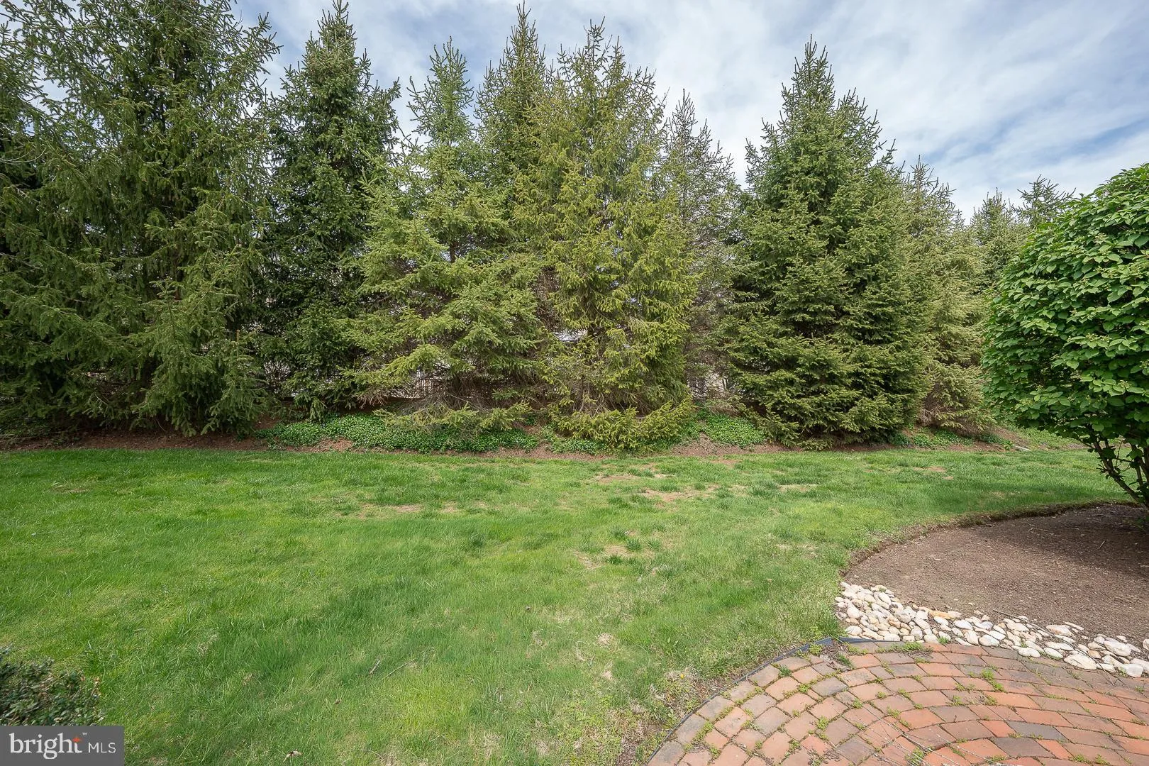 Berwyn, Pennsylvania 19312, United States, 3 Bedrooms Bedrooms, ,3 BathroomsBathrooms,Residential,Contingent,114788