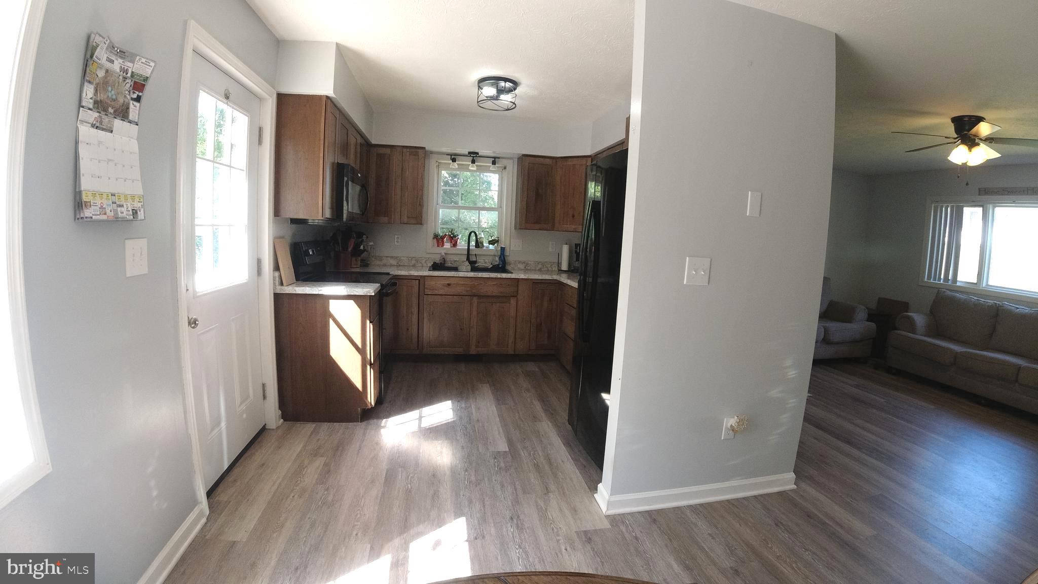 NEW SUNRISE SUMMIT - Residential