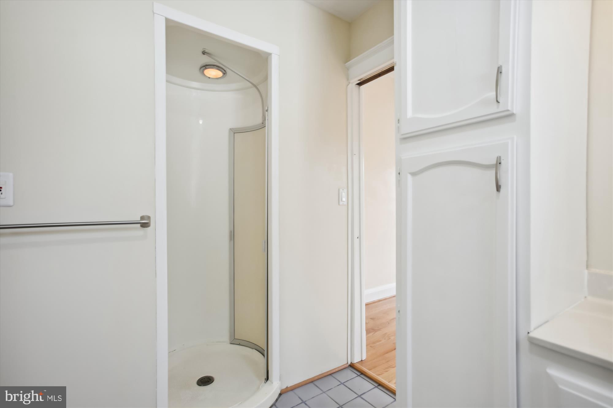 CLARENDON - Residential Lease